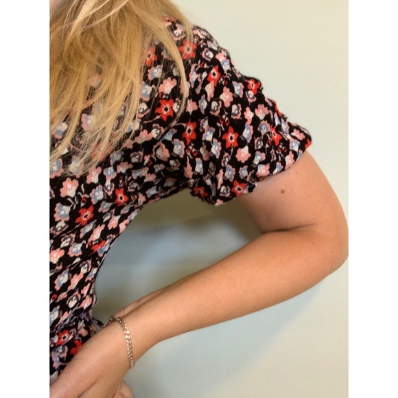 COPY - Guess | black and flower print jumper/ romper - Picture 8 of 16